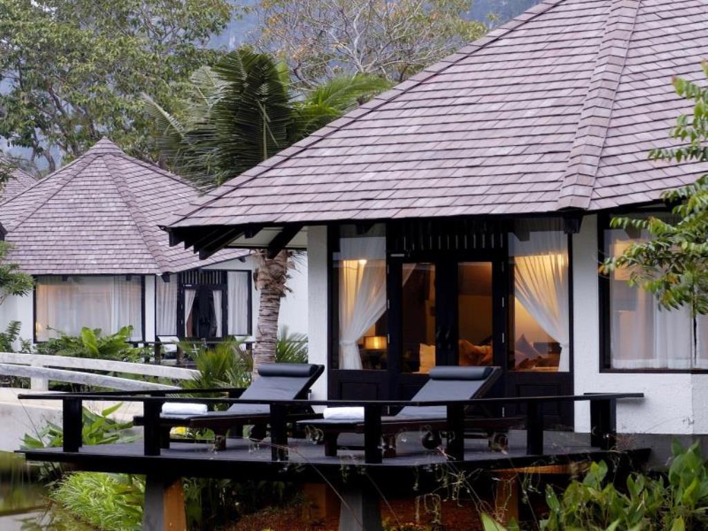 Resort Peace Laguna & - Sha Extra
